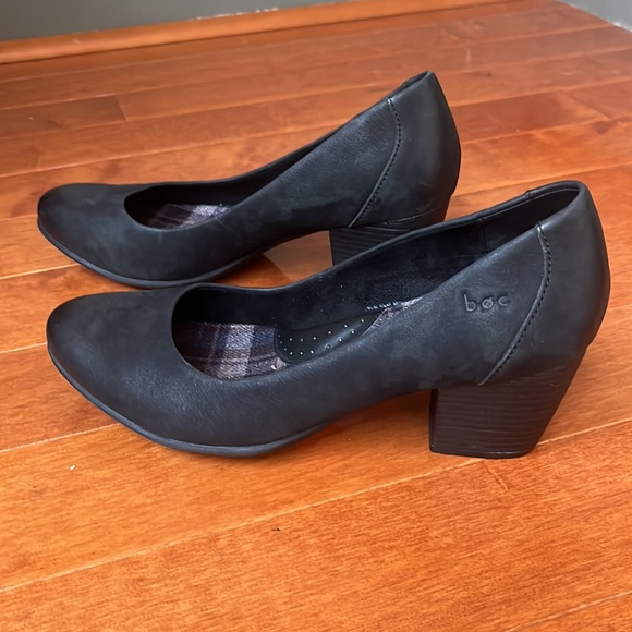 Born Shoes - BOC Born Black Leather Heeled Slip On Size 8.5